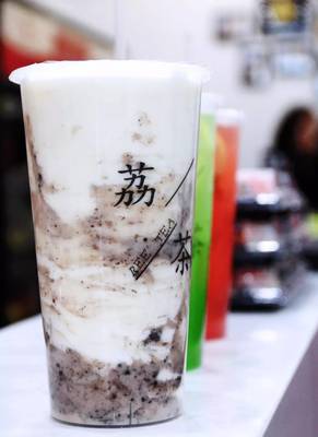 這家小店 美女、美食、美茶，齊了